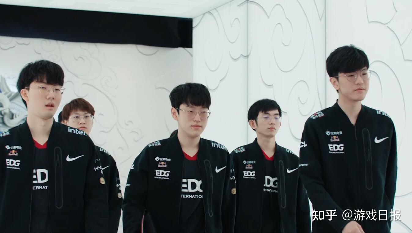 更强的吸引 更强的吸引