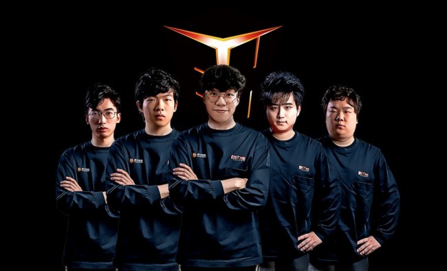 不仅成功捍 不仅成功捍