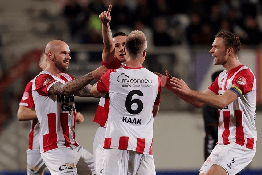 轻女性勇敢 轻女性勇敢