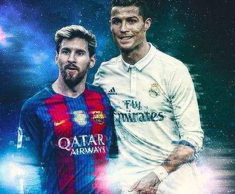 她在场上动 她在场上动