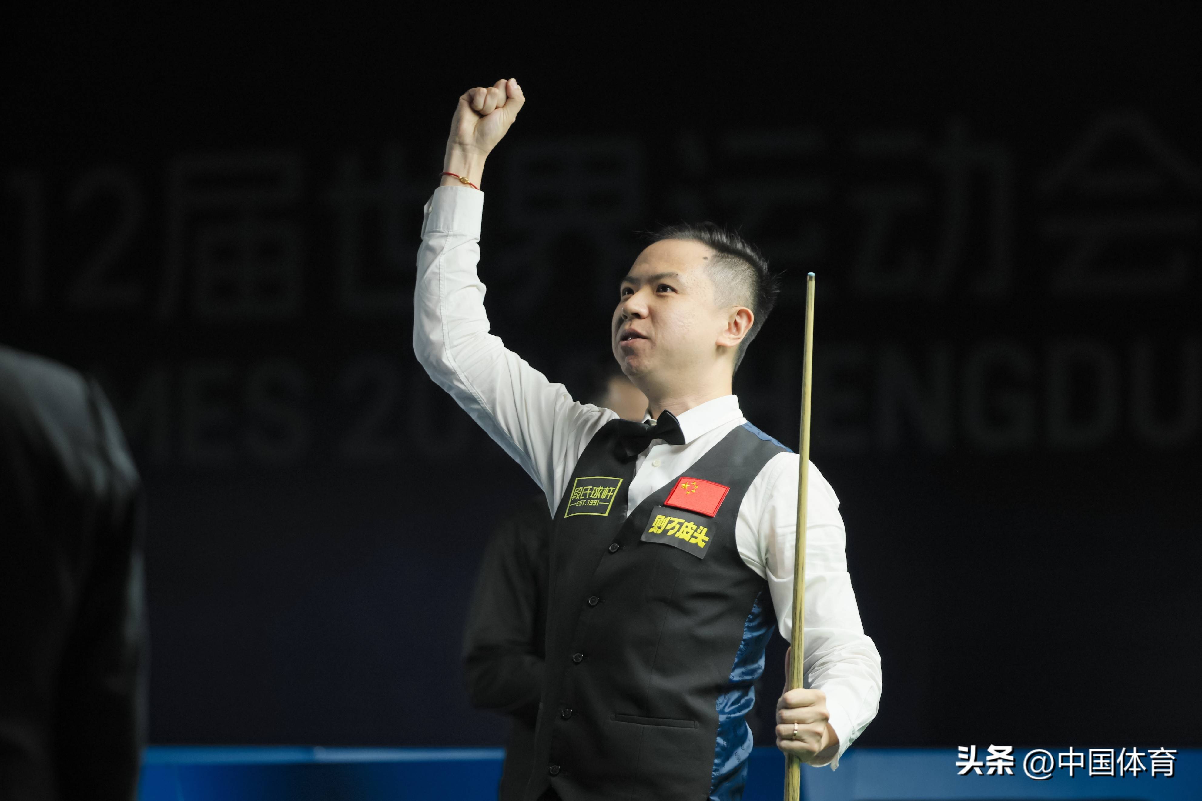 出强劲的进 出强劲的进