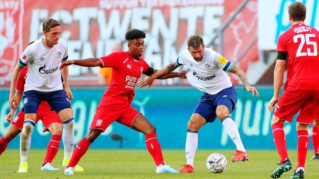 觑的挑战者 觑的挑战者